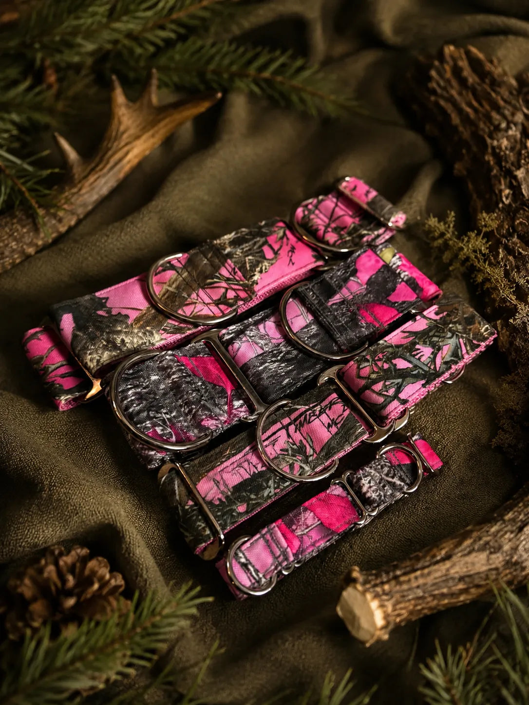 Collier martingale pour chien fait au Québec | Chasse - Camouflage Rose