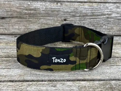 Collier, camouflage foncé