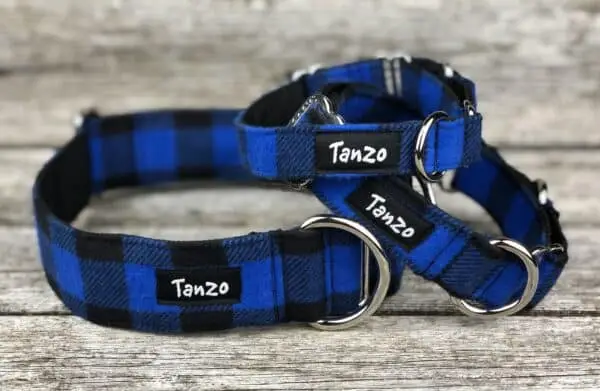Collier, carreaux bleu et noirs – Image 5