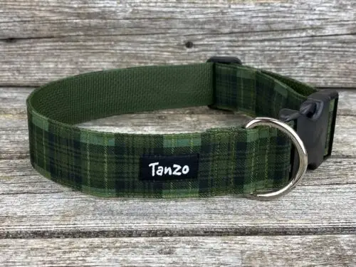 Collier, carreaux vert forêt