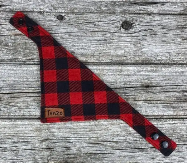 Foulard pour chat, gros carreaux rouges et noirs – Image 3