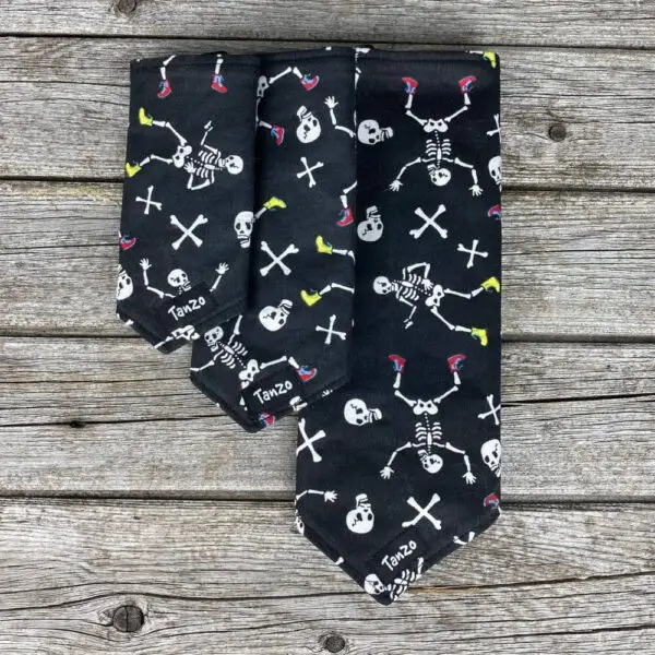Foulard pour chien, squelettes – Image 3